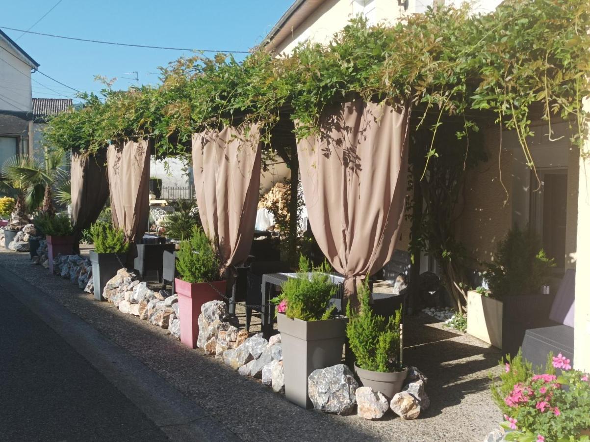 L' Auberge Campagnarde, Lourdes Poueyferré Dış mekan fotoğraf